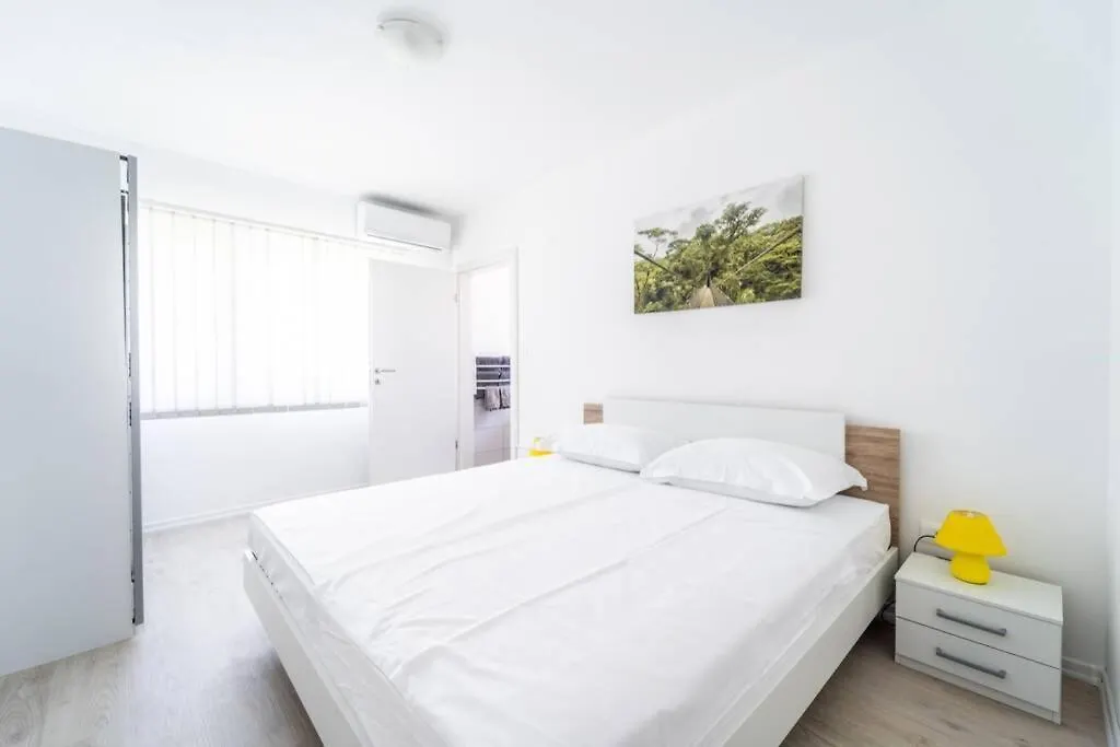 Villa Pavicini - With Heated Pool